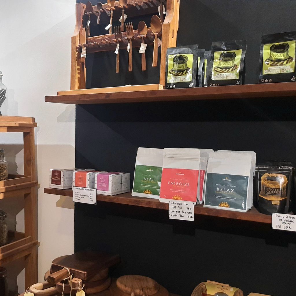 Image of merchandise on a shelf. Intended to be a placeholder for Rushland. This is a stock image until we have the location setup.
